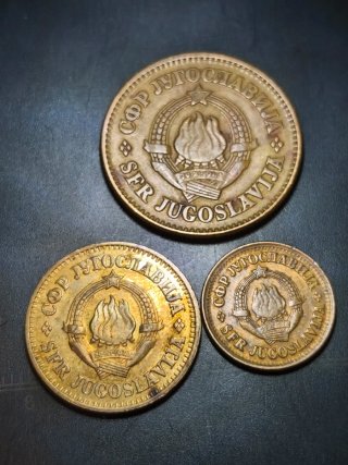 Lote 3 monedas antiguas Yugoslavia 5, 10, 50 para