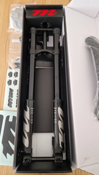 🆕️Horquilla Manitou Dorado Comp 203mm