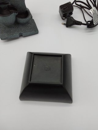 Zen Light Kini - Fontana da Interno con Pompa e Illuminazione LED, Resina, Taglia Unica