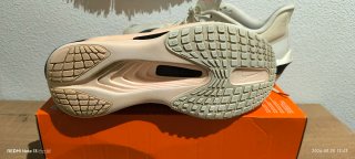Nike ZoomX Fly 6 Beige/Rosa