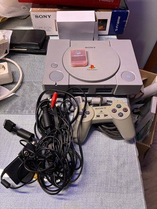 PlayStation 1 Sony Gris
