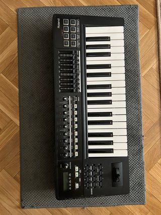 Roland A-300 Pro Teclado USB-MIDI 32 teclas