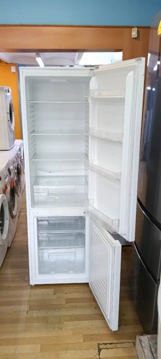 NEVERA COMBI KUNFT ENERGÍA A+ 174X54X54 cm