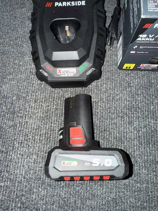 Batería Parkside 12V 5Ah + Cargador Rápido 6Ah