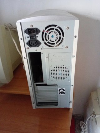 Torre PC Antigua Beige/Plata