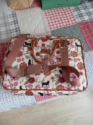 Bolso portaordenadores con gatos y flores