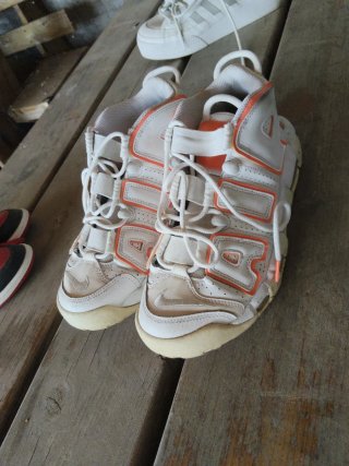 3 Pares Zapatos Deportivos Adidas y Nike