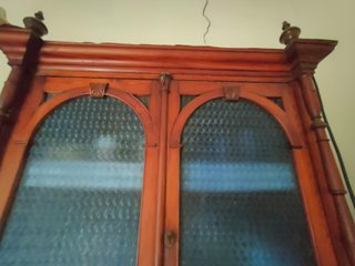 Mueble salón vitrina aparador estilo Alfonsino XIX