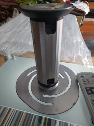 Proyector Mitsubishi XD206U con soporte