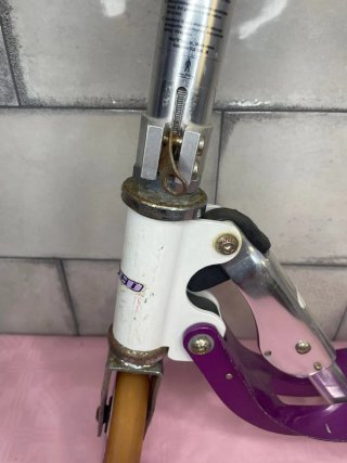 Patinete Avigo morado (precio negociable)