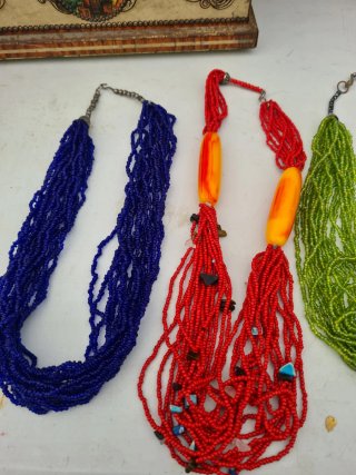 Collares de cuentas étnicos