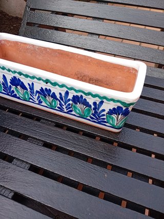 Jardinera terracota decorada a mano
