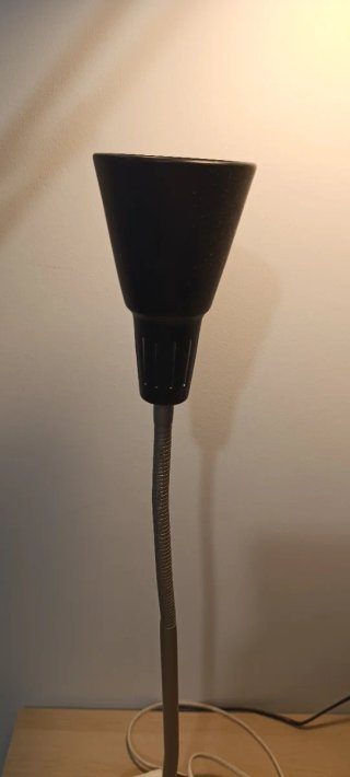 Lámpara de mesa Ikea flexible
