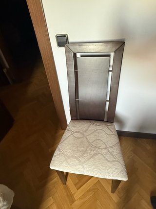 Mesa de comedor y 4 sillas