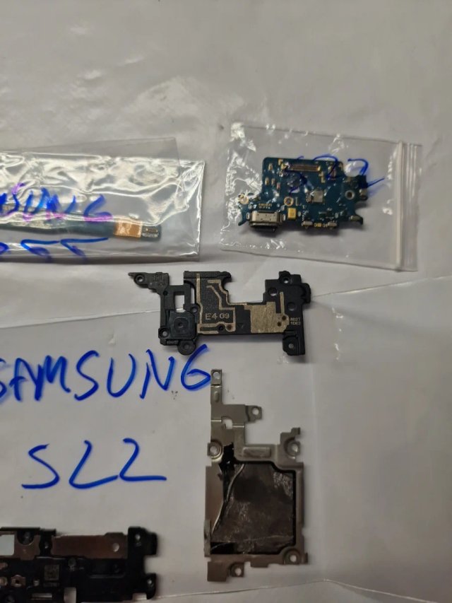 Componentes Samsung S22