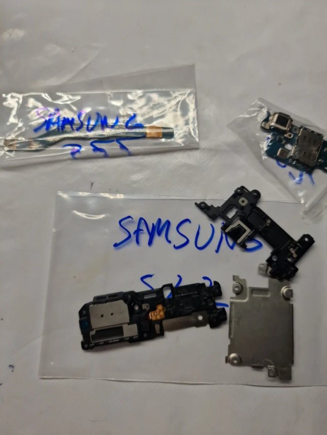 Componentes Samsung S22