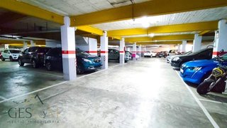 Garaje en venta en Sant Joan Despí