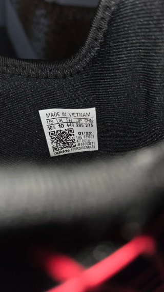 Adidas NMD_R1 Negro/Rojo Patrón Malla