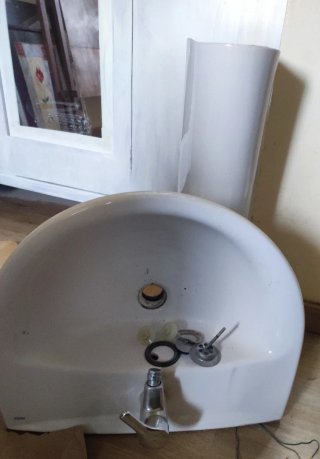 Lavabo Roca Victoria con Pie Blanco