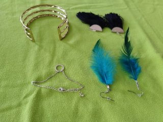 Conjunto bisutería: choker, pulsera y 2 pendientes