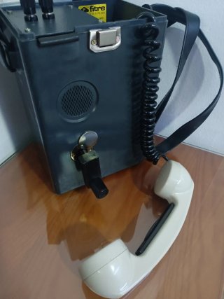 Teléfono antiguo Fitre