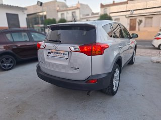 Toyota RAV4 2015