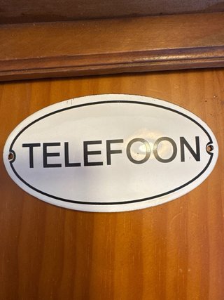 Teléfono antiguo TELEFOON colección