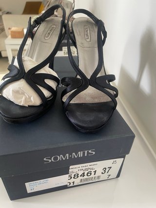 Sandalias Sommits Tacón Negro y Cobre