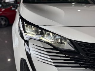 Peugeot 3008 Hybrid 3008 Allure Pack Plug-In Hybrid 180 e-EAT8