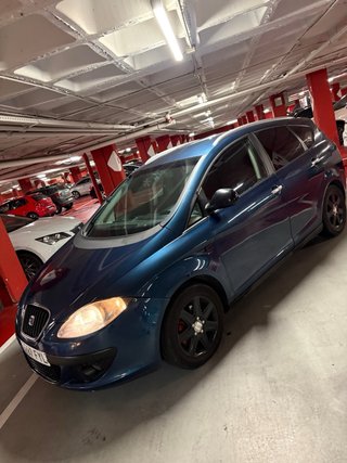 Seat Altea, xl 2000  Siat Altea.    2007