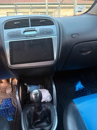 Seat Altea, xl 2000  Siat Altea.    2007