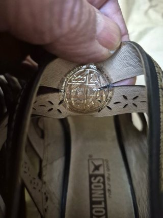 Botines Pikolinos Negros y con tiras bordadas