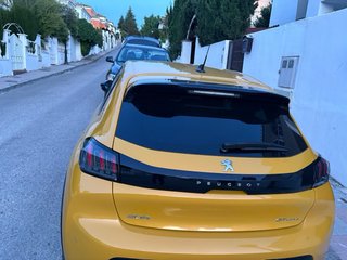 Peugeot 208 2020 COMO NUEVO