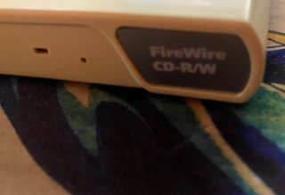 SmartDisk VST FireWire CD-RW Drive Externo