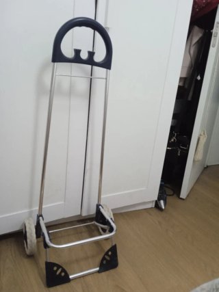 Carrito compra 2 ruedas abatible muy nuevo