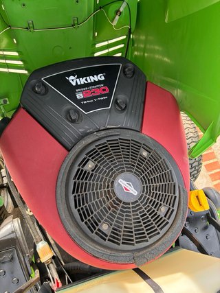 Tractor cortacésped Viking verde