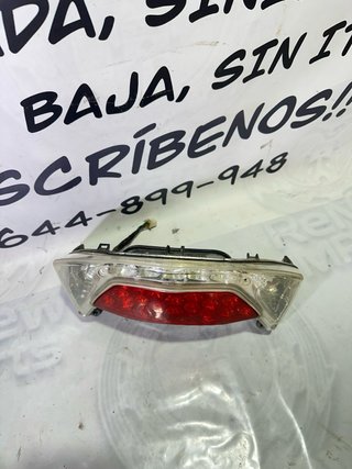 Piloto trasero Daelim S3