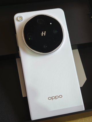 Oppo Find X9 Ultra REESTRENO
