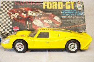 Coche RC Nacoral Ford GT Electro-Neumático Años 70