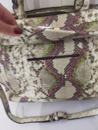 Bolso estampado piel serpiente