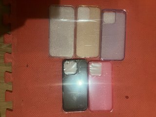 Confezione da 5 custodie glitter per iPhone 16 Pro