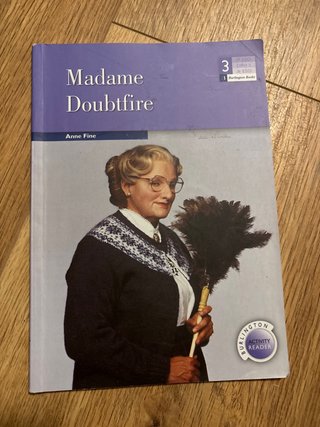 MADAME DOUBTFIRE 3§ESO BAR