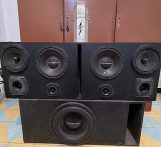 Equipo de musica con capacitador