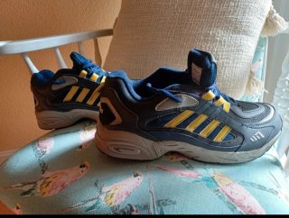 Tenis Adidas Talla 46 Azul y Amarillo