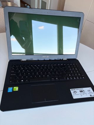 Portátil ASUS X554L Negro