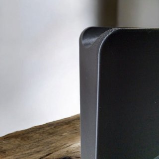 Soporte minimalista para auriculares