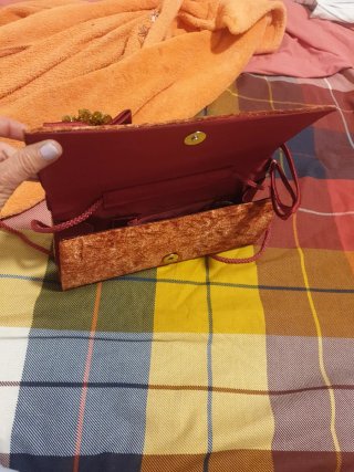 Bolso de fiesta naranja y rojo