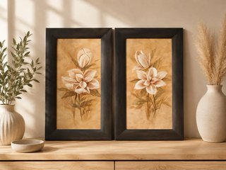 Set di 4 quadri decorativi beige e marrone.