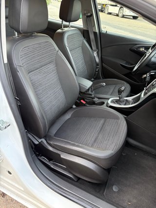 Opel Astra 2015