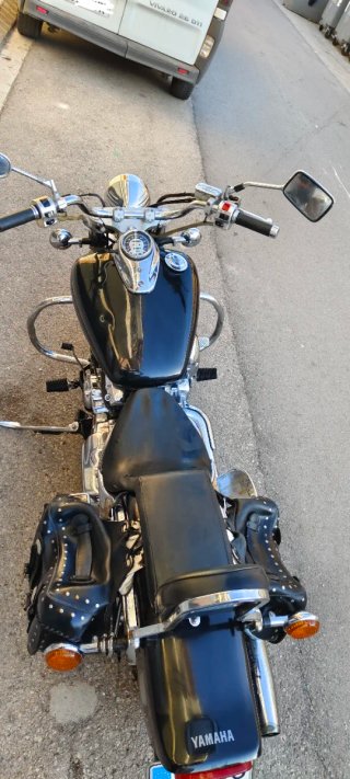 Yamaha XVS 650 Custom Negra